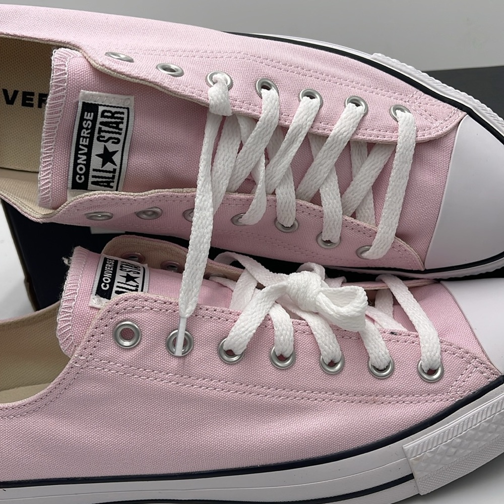 Converse Men’s A08628F
CTAS OX PINK FOAM Sneakers Chuck Taylor All Star - Picture 14 of 16